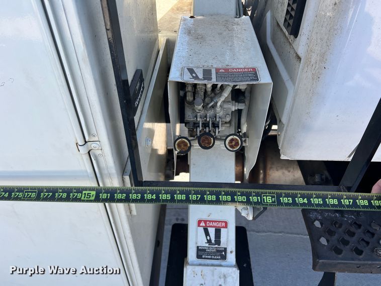 image for item JT9029 2013 International  DuraStar 4300 forestry bucket truck