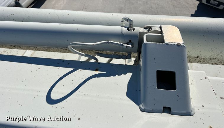 image for item JT9029 2013 International  DuraStar 4300 forestry bucket truck