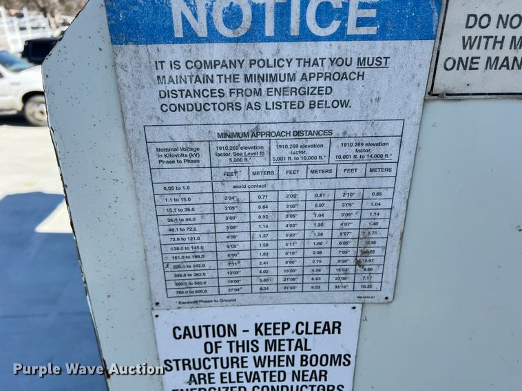 image for item JT9029 2013 International  DuraStar 4300 forestry bucket truck