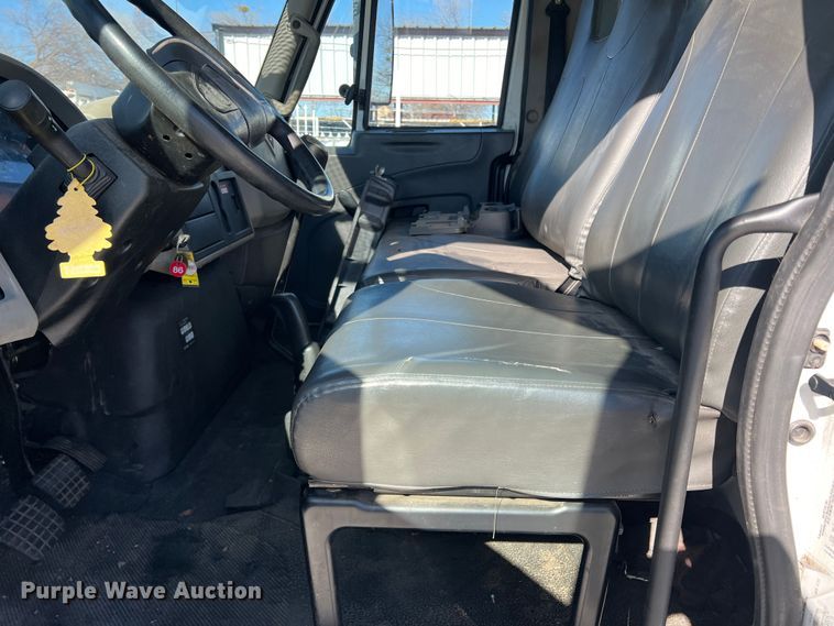 image for item JT9029 2013 International  DuraStar 4300 forestry bucket truck