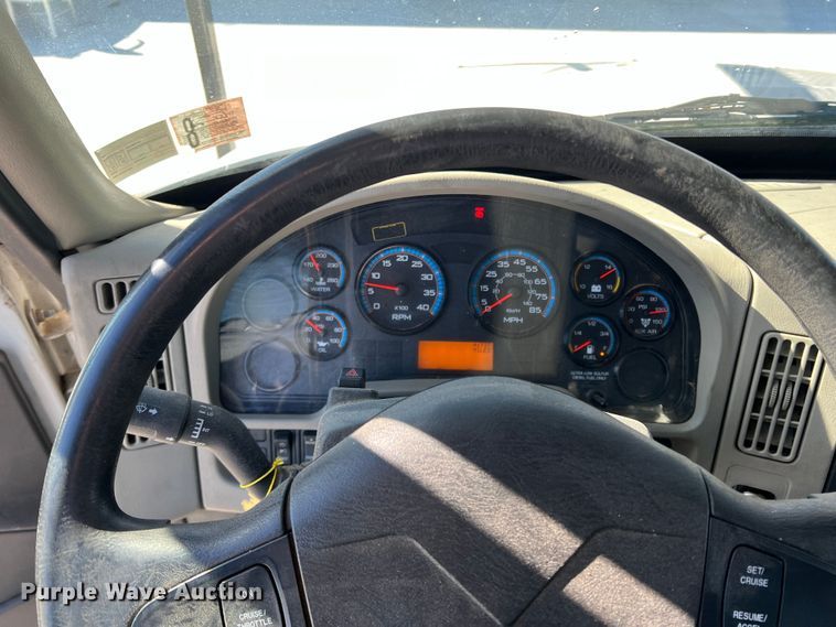 image for item JT9029 2013 International  DuraStar 4300 forestry bucket truck