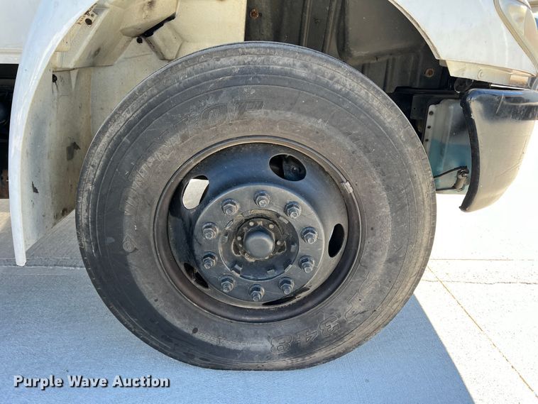 image for item JT9029 2013 International  DuraStar 4300 forestry bucket truck