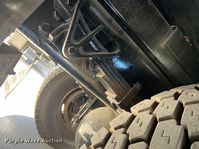 image for item JT9030 2013 International  4300  bucket truck