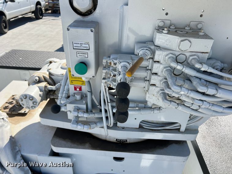 image for item JT9030 2013 International  4300  bucket truck