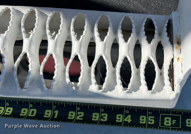 image for item JT9030 2013 International  4300  bucket truck