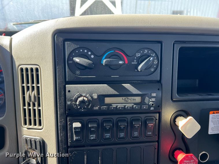 image for item JT9030 2013 International  4300  bucket truck