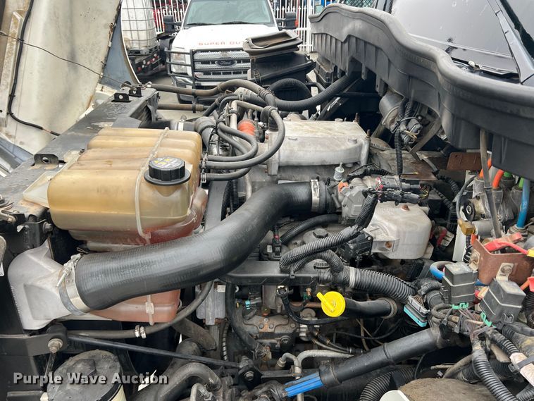 image for item JT9030 2013 International  4300  bucket truck