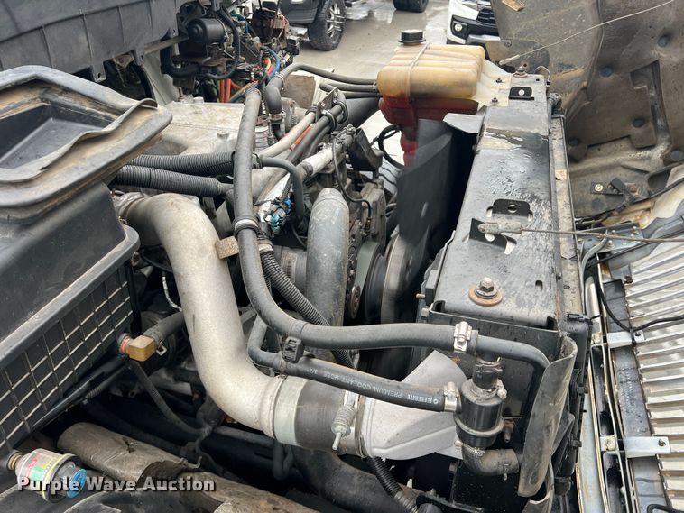 image for item JT9030 2013 International  4300  bucket truck