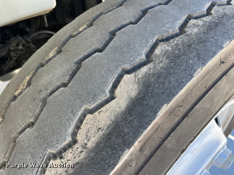 image for item JT9030 2013 International  4300  bucket truck