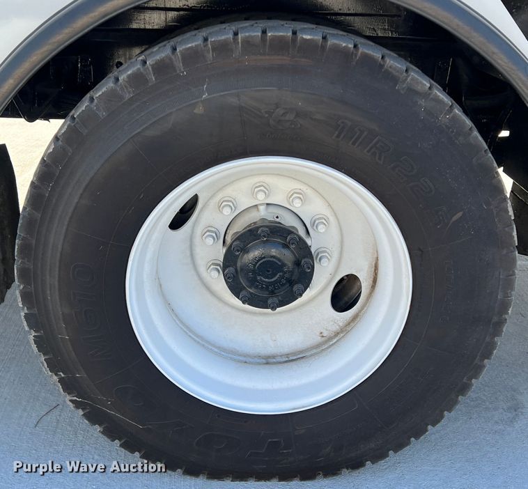 image for item JT9030 2013 International  4300  bucket truck