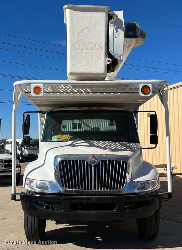 image for item JT9031 2014 International  4300M7 forestry bucket truck