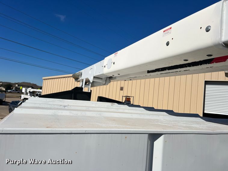 image for item JT9031 2014 International  4300M7 forestry bucket truck