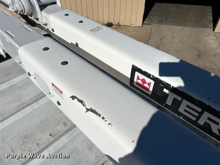 image for item JT9031 2014 International  4300M7 forestry bucket truck