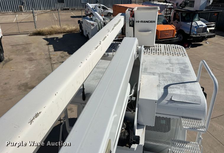 image for item JT9031 2014 International  4300M7 forestry bucket truck