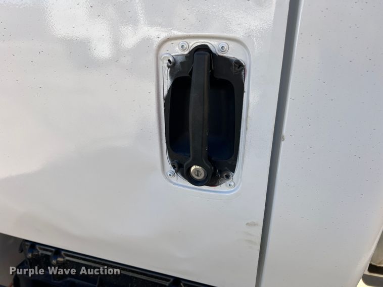 image for item JT9031 2014 International  4300M7 forestry bucket truck