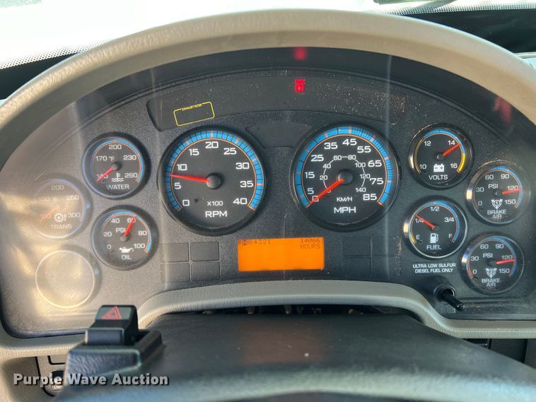 image for item JT9031 2014 International  4300M7 forestry bucket truck