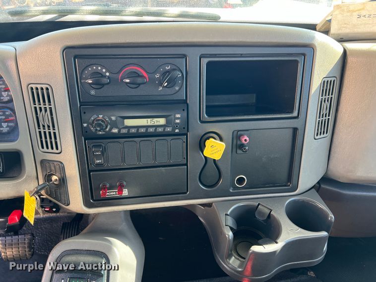 image for item JT9031 2014 International  4300M7 forestry bucket truck