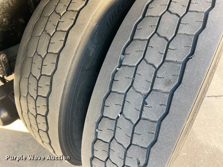 image for item JT9031 2014 International  4300M7 forestry bucket truck