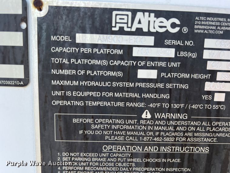 image for item JT9032 2010 International  7400 bucket truck