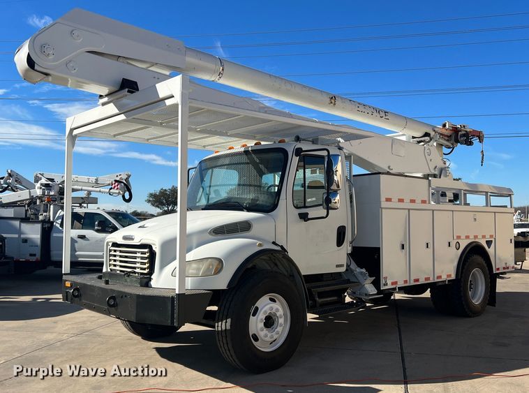 image for item JT9033 2007 Freightliner Business Class M2 bucket truck