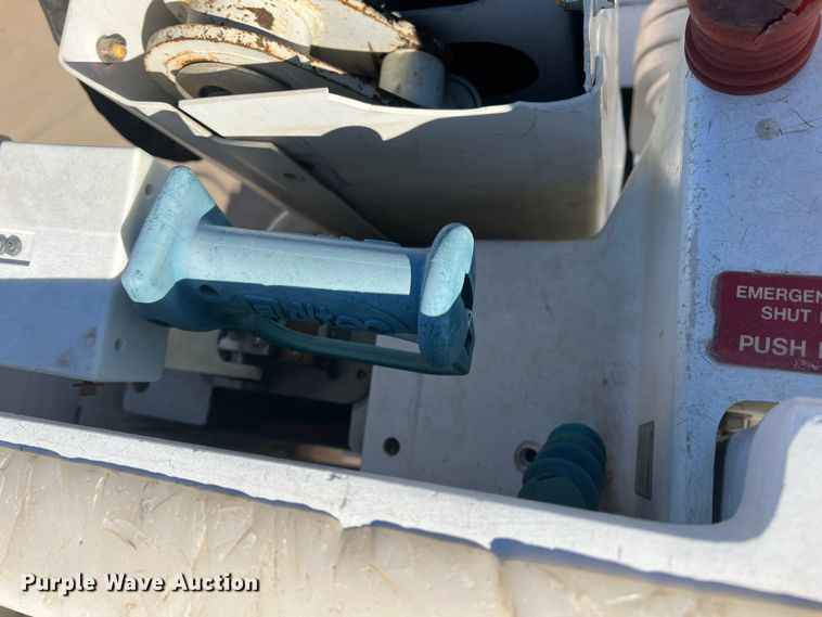 image for item JT9033 2007 Freightliner Business Class M2 bucket truck