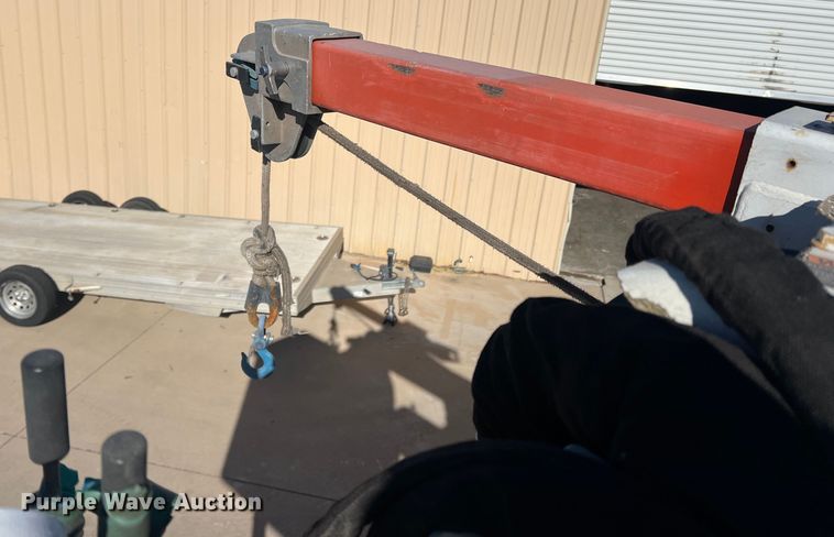 image for item JT9033 2007 Freightliner Business Class M2 bucket truck