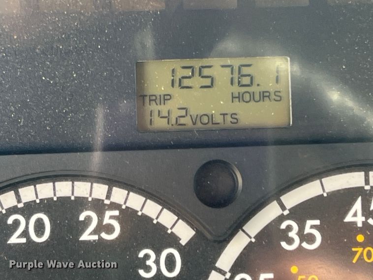 image for item JT9033 2007 Freightliner Business Class M2 bucket truck