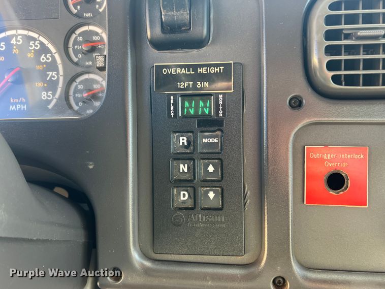 image for item JT9033 2007 Freightliner Business Class M2 bucket truck