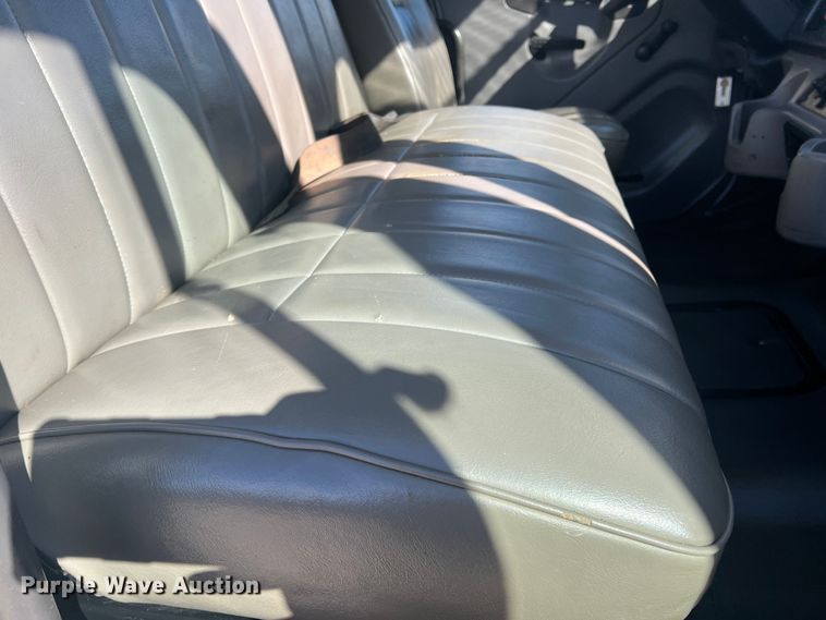 image for item JT9033 2007 Freightliner Business Class M2 bucket truck