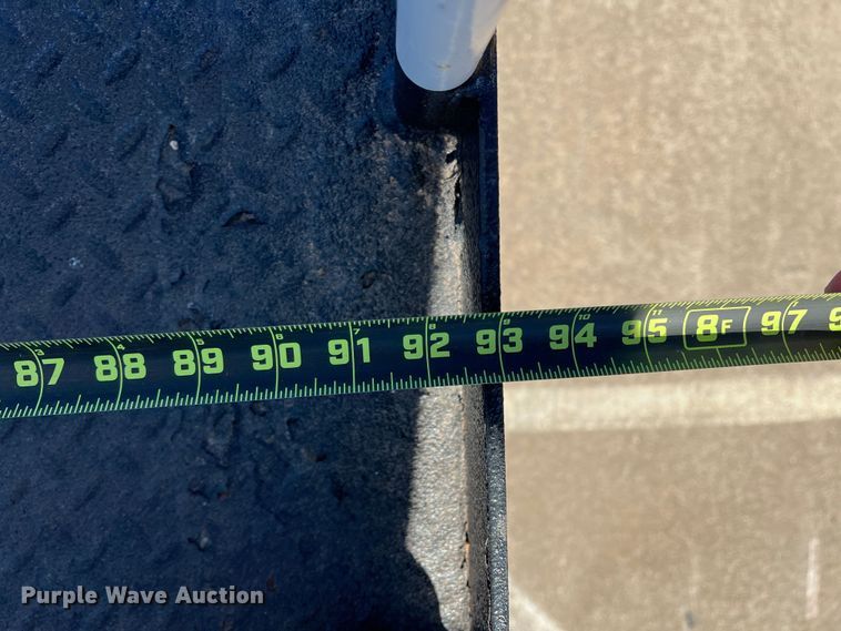 image for item JT9036 2010 International  7400 bucket truck