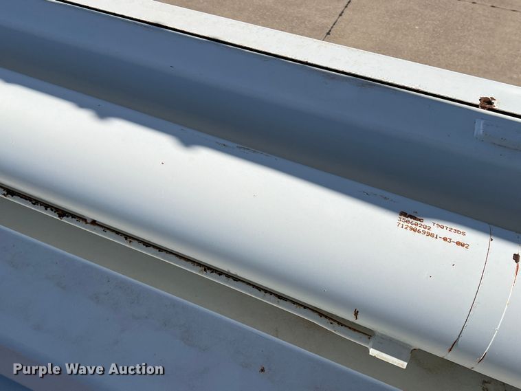 image for item JT9036 2010 International  7400 bucket truck