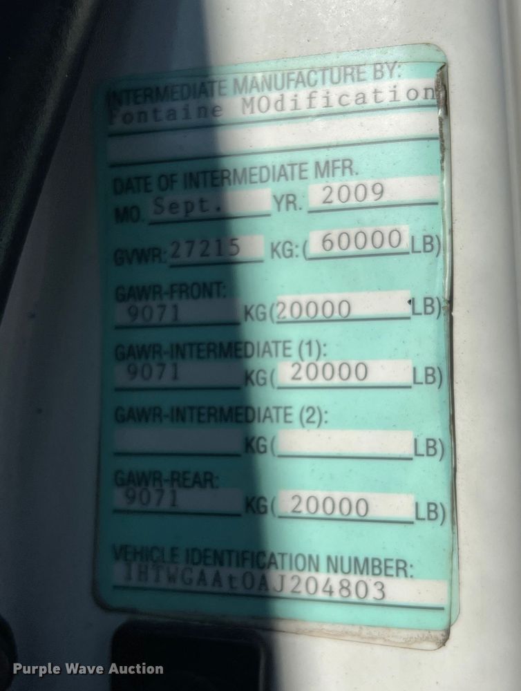 image for item JT9036 2010 International  7400 bucket truck