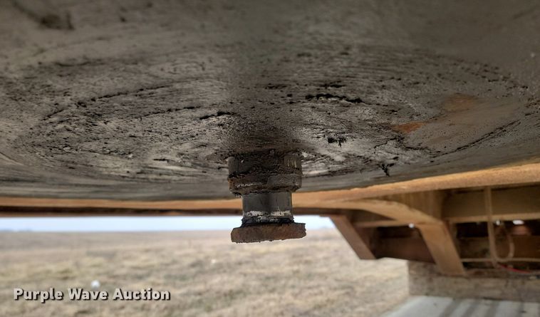 image for item KT9618 1981 Shop built oilfield trailer