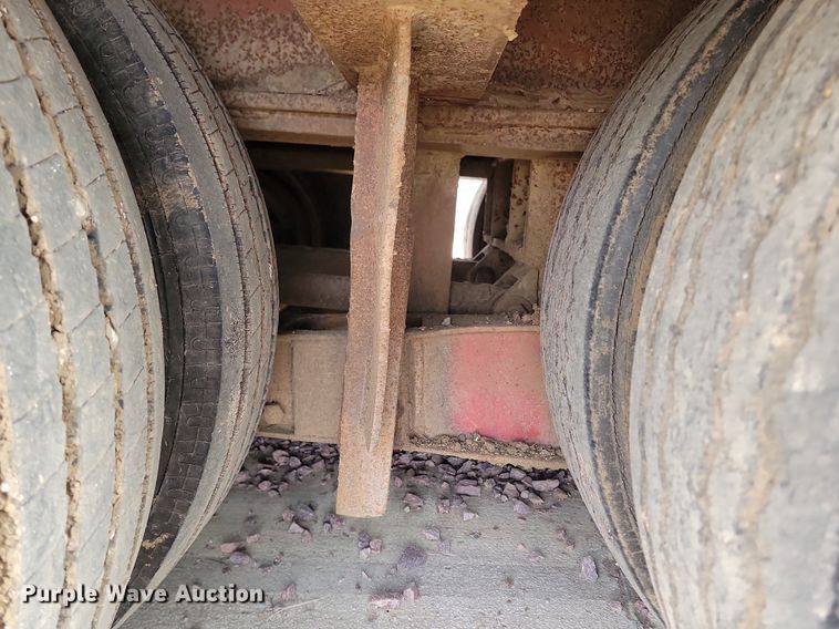 image for item KT9618 1981 Shop built oilfield trailer