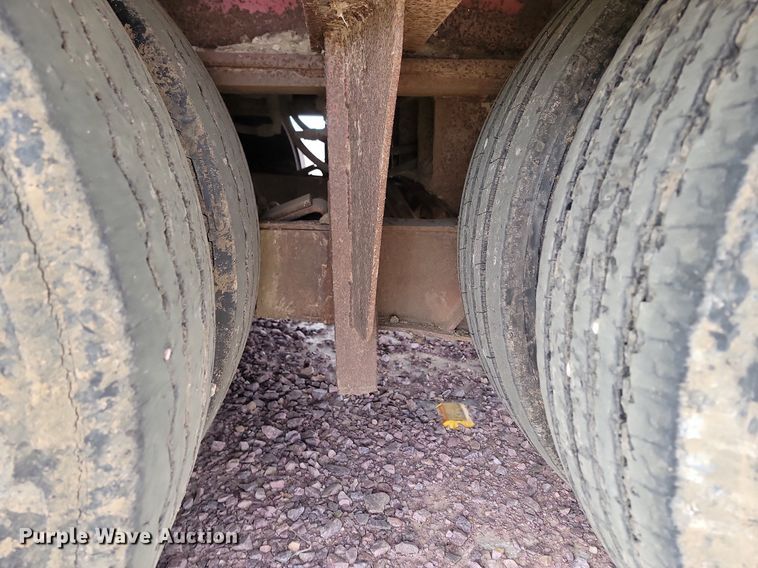 image for item KT9618 1981 Shop built oilfield trailer