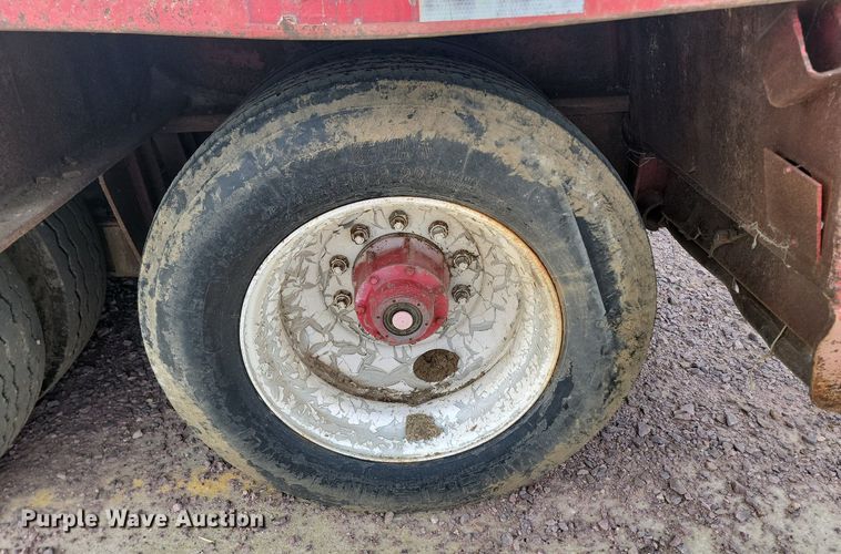 image for item KT9618 1981 Shop built oilfield trailer