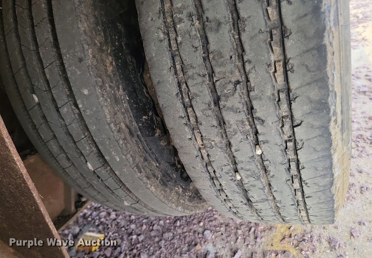 image for item KT9618 1981 Shop built oilfield trailer