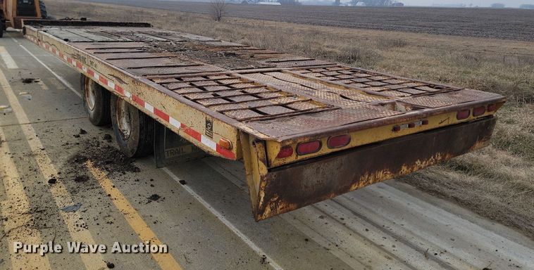 image for item KT9619 1983 Trail King TKT40-2000 tilt deck equipment trailer