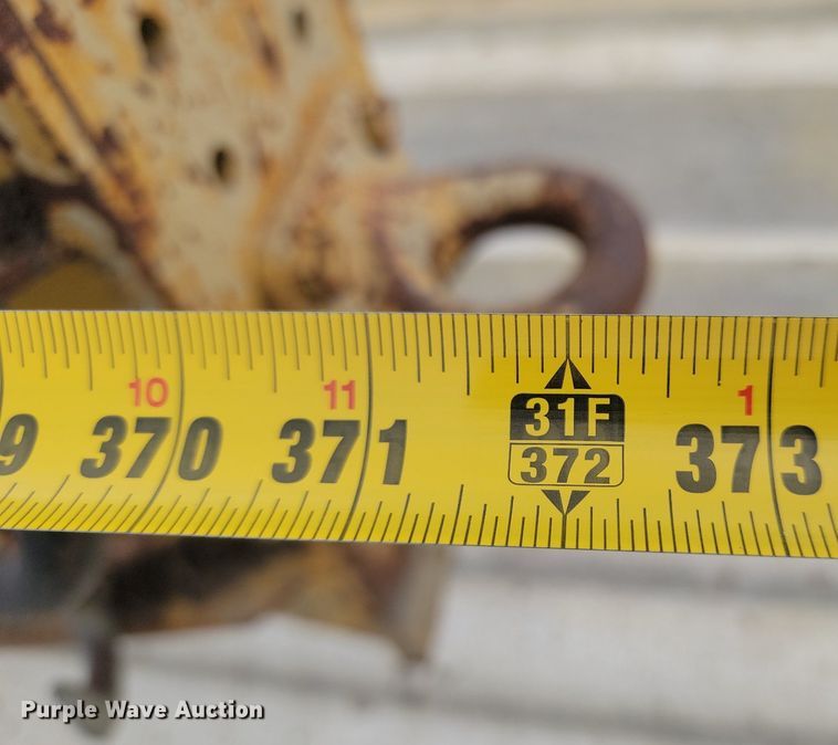 image for item KT9619 1983 Trail King TKT40-2000 tilt deck equipment trailer