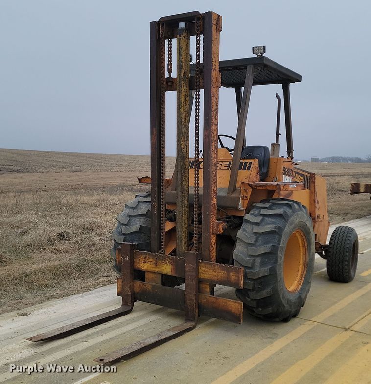 image for item KT9621 Case 586D forklift