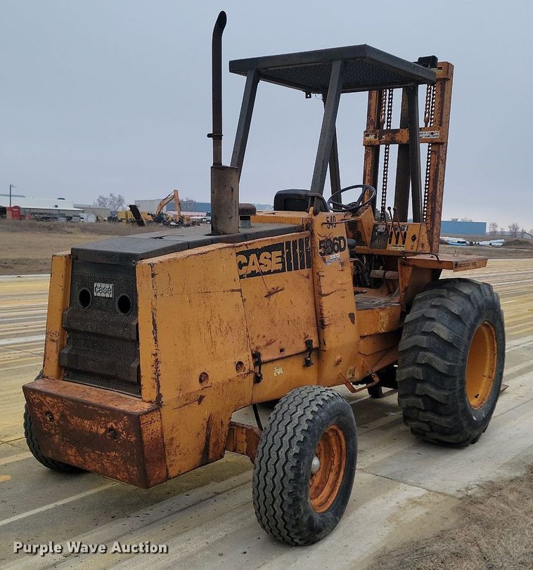 image for item KT9621 Case 586D forklift