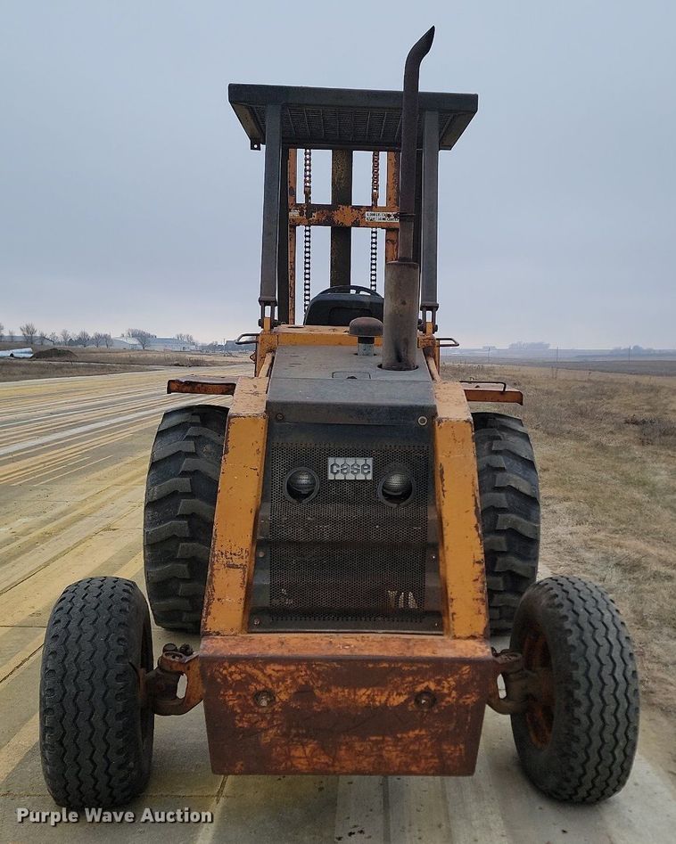 image for item KT9621 Case 586D forklift