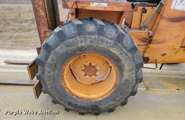 image for item KT9621 Case 586D forklift