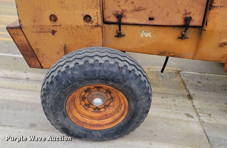 image for item KT9621 Case 586D forklift