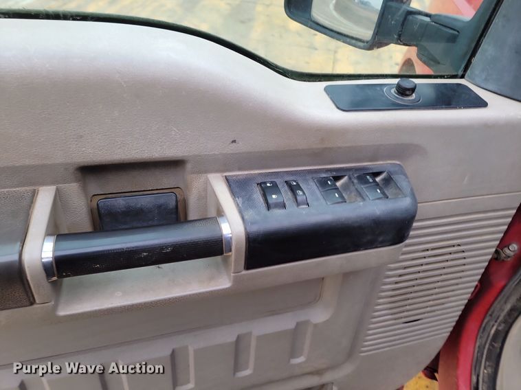 image for item KT9623 2009 Ford  F250 Super Duty XL Crew Cab pickup truck