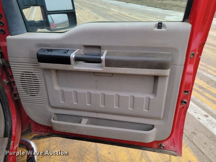 image for item KT9623 2009 Ford  F250 Super Duty XL Crew Cab pickup truck