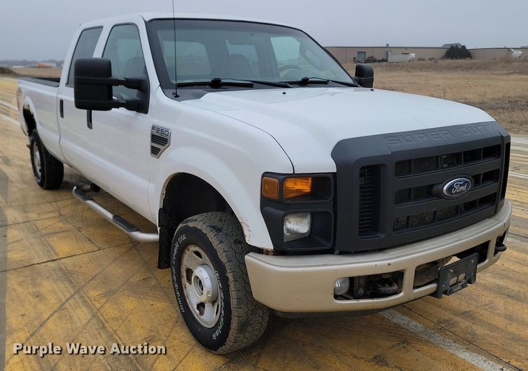 image for item KT9624 2008 Ford F250 Super Duty XL Crew Cab pickup truck