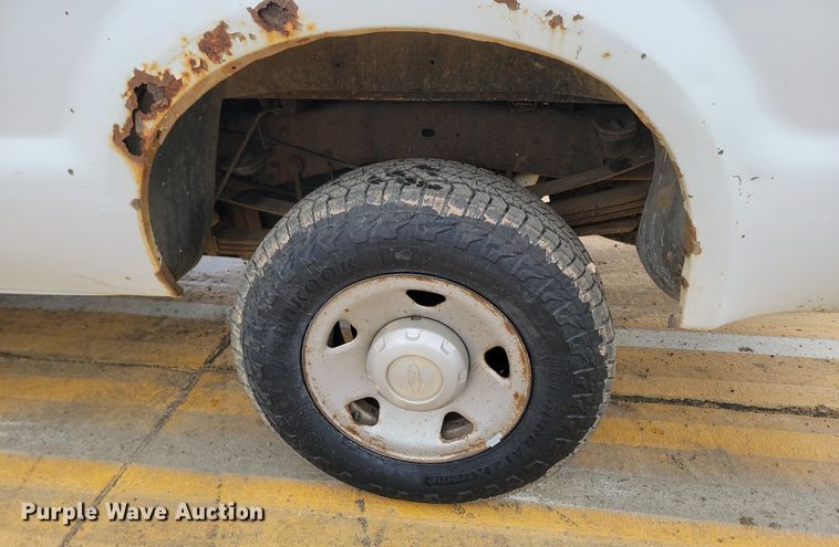 image for item KT9624 2008 Ford F250 Super Duty XL Crew Cab pickup truck