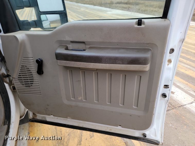 image for item KT9625 2008 Ford F250 Super Duty XL Crew Cab pickup truck