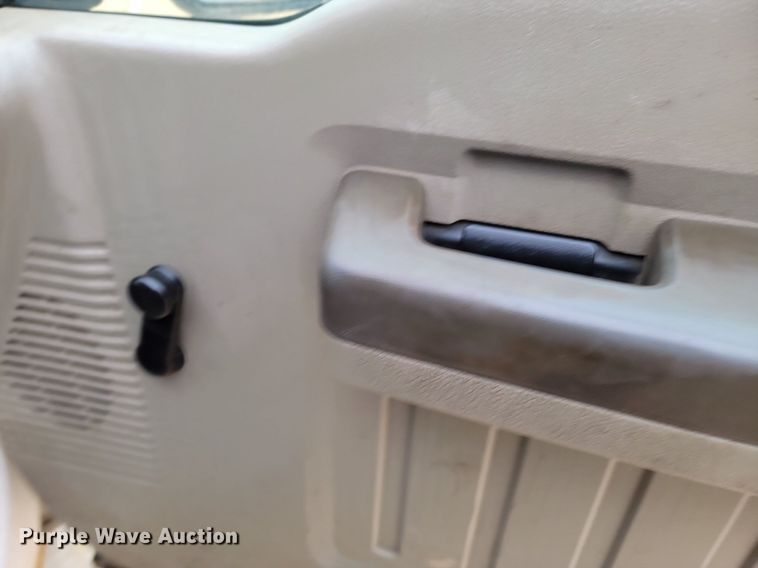 image for item KT9625 2008 Ford F250 Super Duty XL Crew Cab pickup truck